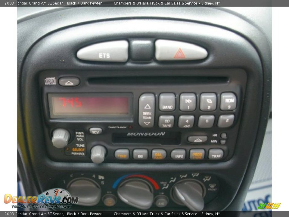 2003 Pontiac Grand Am SE Sedan Black / Dark Pewter Photo #6