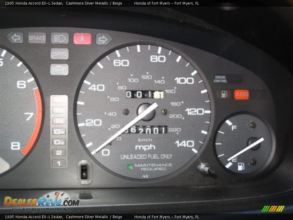 1995 Honda Accord EX-L Sedan Cashmere Silver Metallic / Beige Photo #18