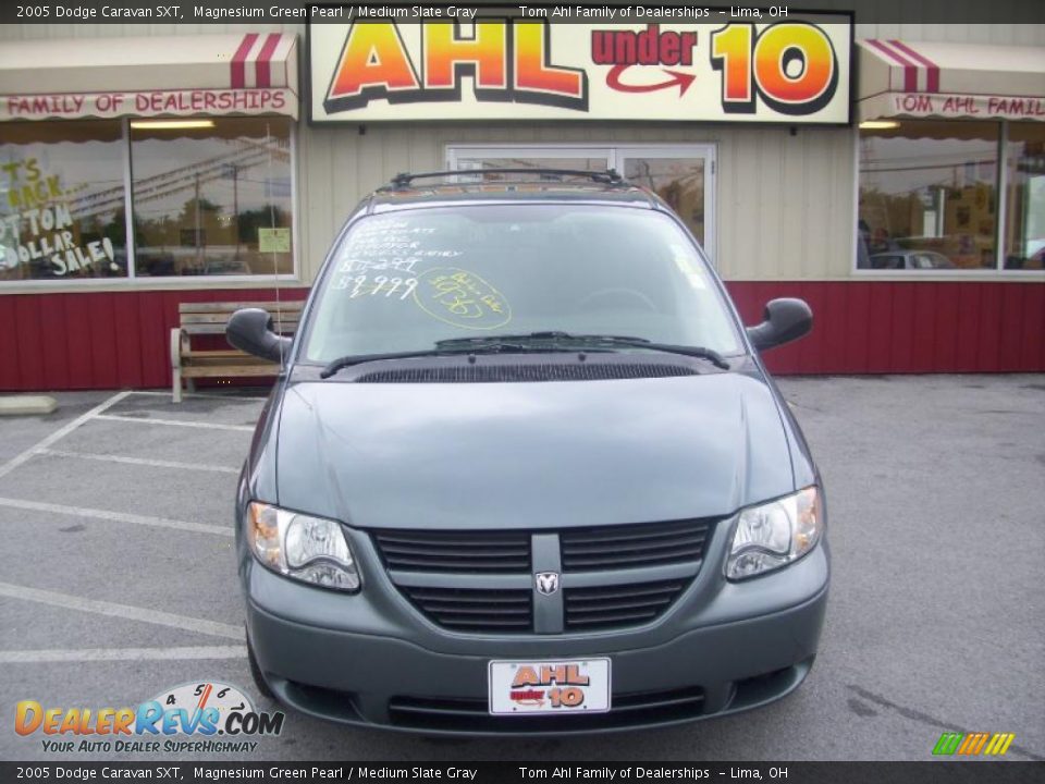2005 Dodge Caravan SXT Magnesium Green Pearl / Medium Slate Gray Photo #1