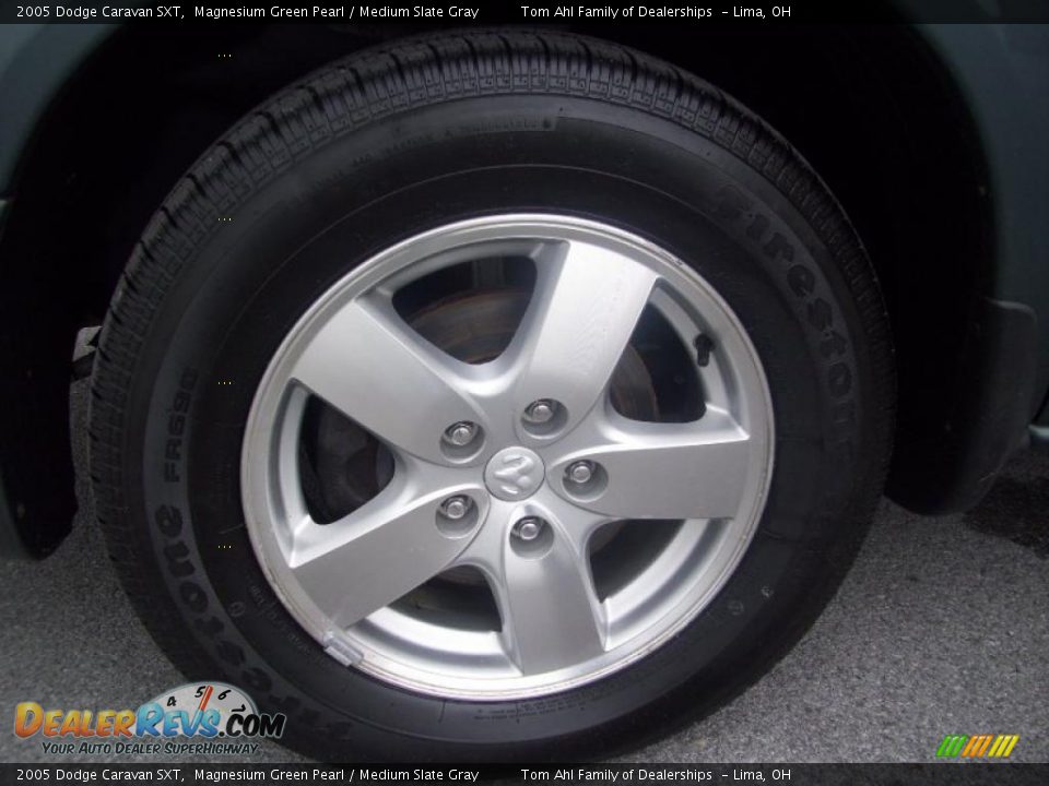2005 Dodge Caravan SXT Magnesium Green Pearl / Medium Slate Gray Photo #10