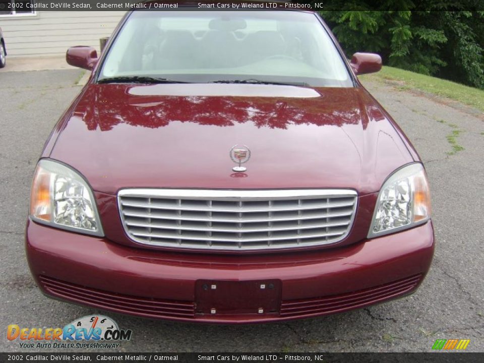 2002 Cadillac DeVille Sedan Cabernet Metallic / Oatmeal Photo #2