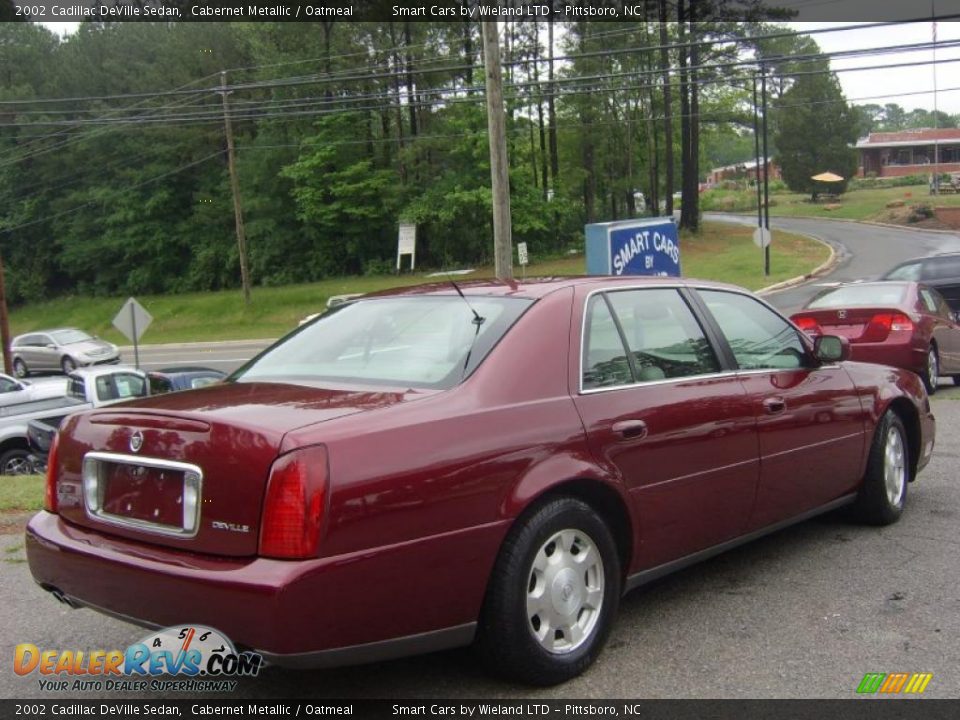 2002 Cadillac DeVille Sedan Cabernet Metallic / Oatmeal Photo #5