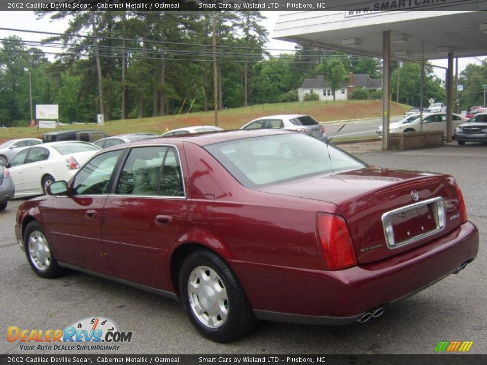 2002 Cadillac DeVille Sedan Cabernet Metallic / Oatmeal Photo #8