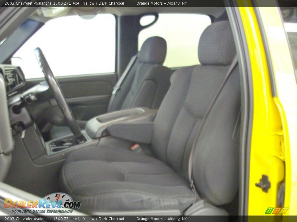 2003 Chevrolet Avalanche 1500 Z71 4x4 Yellow / Dark Charcoal Photo #6