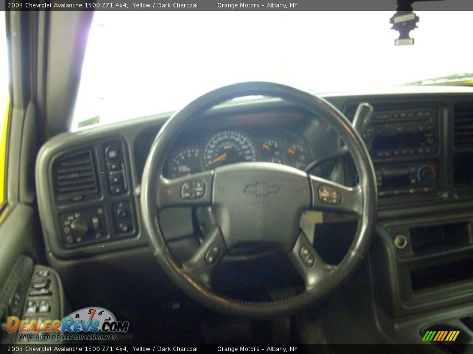 2003 Chevrolet Avalanche 1500 Z71 4x4 Yellow / Dark Charcoal Photo #9