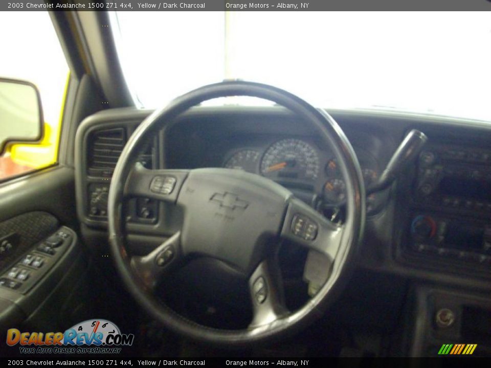 2003 Chevrolet Avalanche 1500 Z71 4x4 Yellow / Dark Charcoal Photo #12