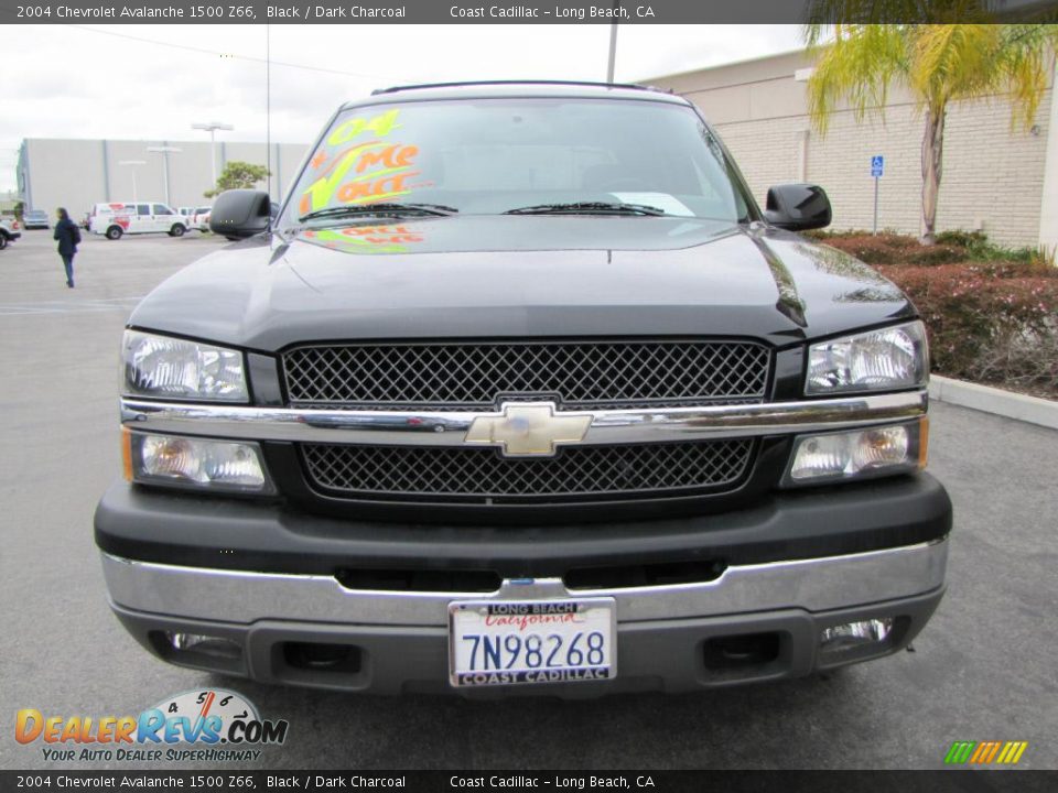 2004 Chevrolet Avalanche 1500 Z66 Black / Dark Charcoal Photo #2