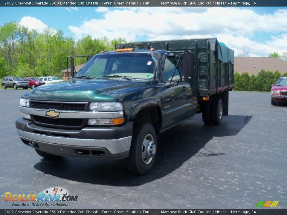 2002 Chevrolet Silverado 3500 Extended Cab Chassis Forest Green Metallic / Tan Photo #2