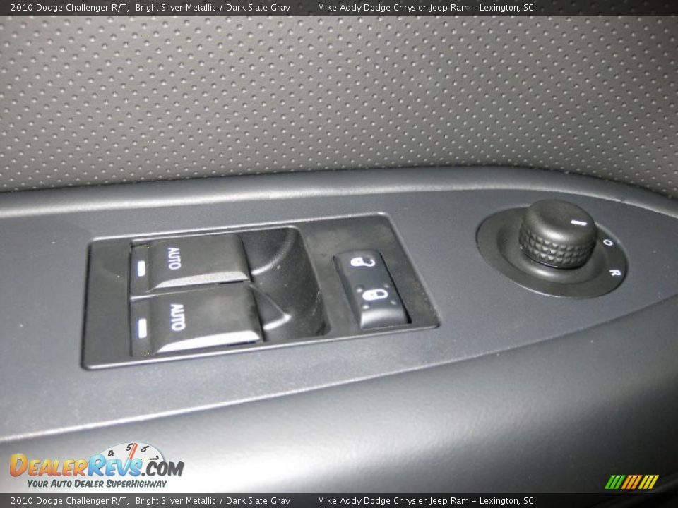 2010 Dodge Challenger R/T Bright Silver Metallic / Dark Slate Gray Photo #25
