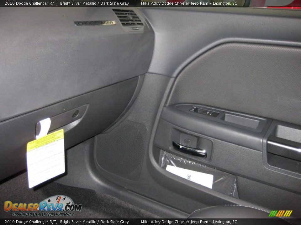 2010 Dodge Challenger R/T Bright Silver Metallic / Dark Slate Gray Photo #29