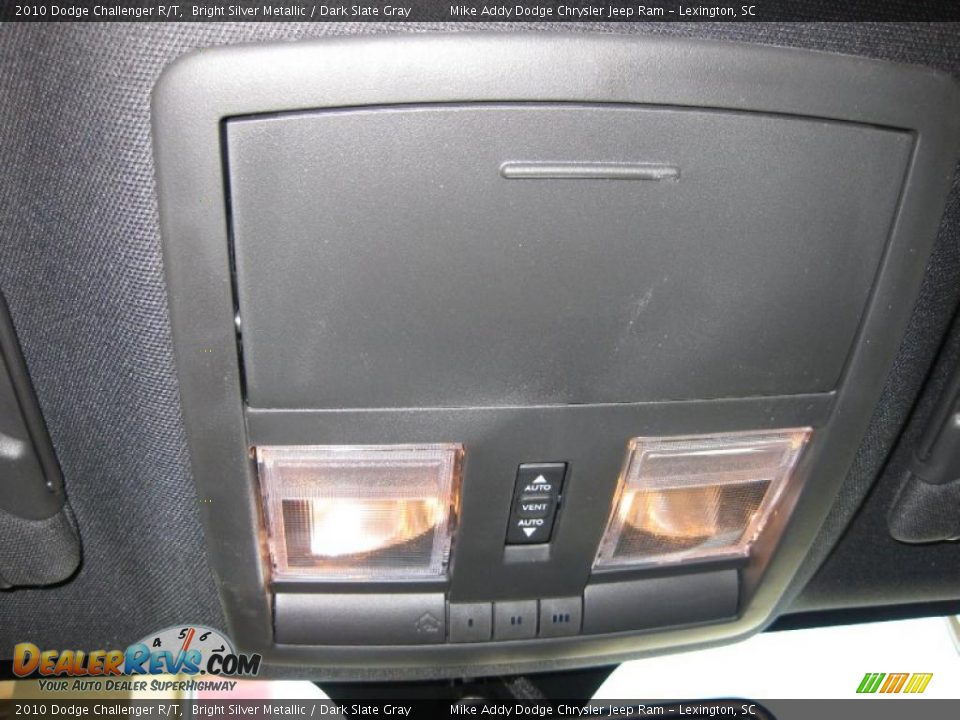2010 Dodge Challenger R/T Bright Silver Metallic / Dark Slate Gray Photo #31