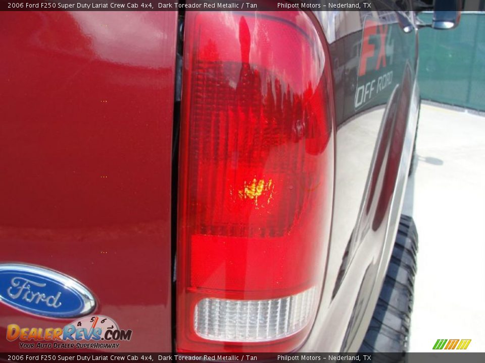 2006 Ford F250 Super Duty Lariat Crew Cab 4x4 Dark Toreador Red Metallic / Tan Photo #23