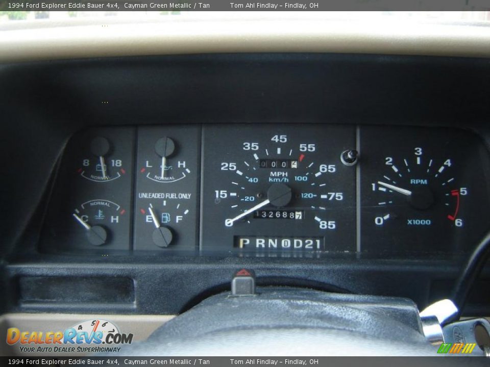 1994 Ford Explorer Eddie Bauer 4x4 Cayman Green Metallic / Tan Photo #16