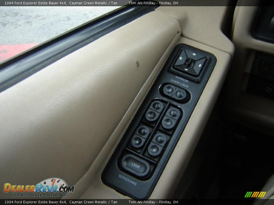 1994 Ford Explorer Eddie Bauer 4x4 Cayman Green Metallic / Tan Photo #18