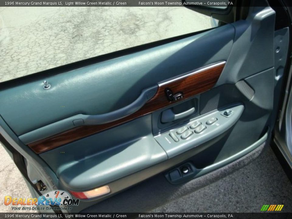 1996 Mercury Grand Marquis LS Light Willow Green Metallic / Green Photo #11