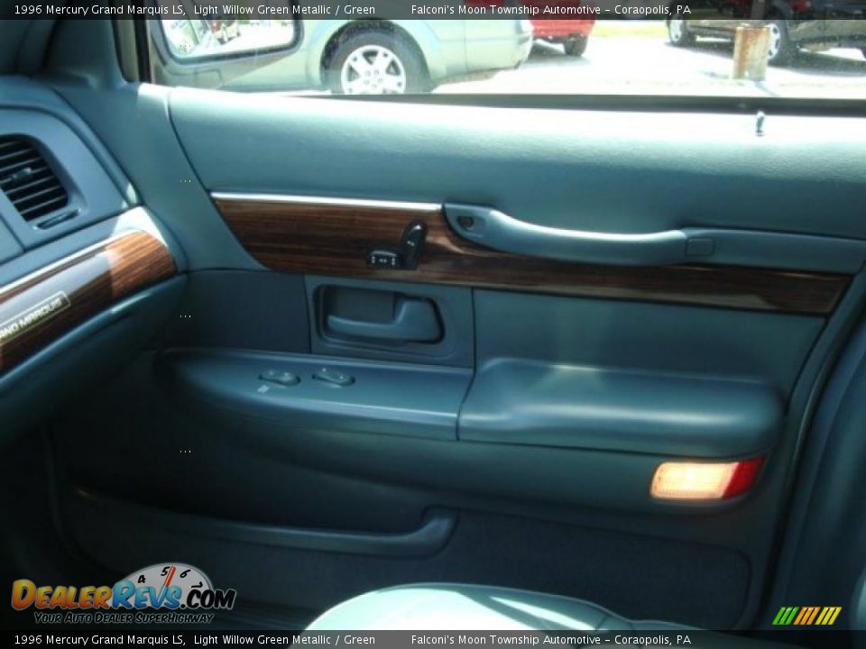 1996 Mercury Grand Marquis LS Light Willow Green Metallic / Green Photo #12
