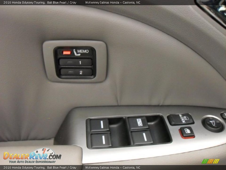 2010 Honda Odyssey Touring Bali Blue Pearl / Gray Photo #11