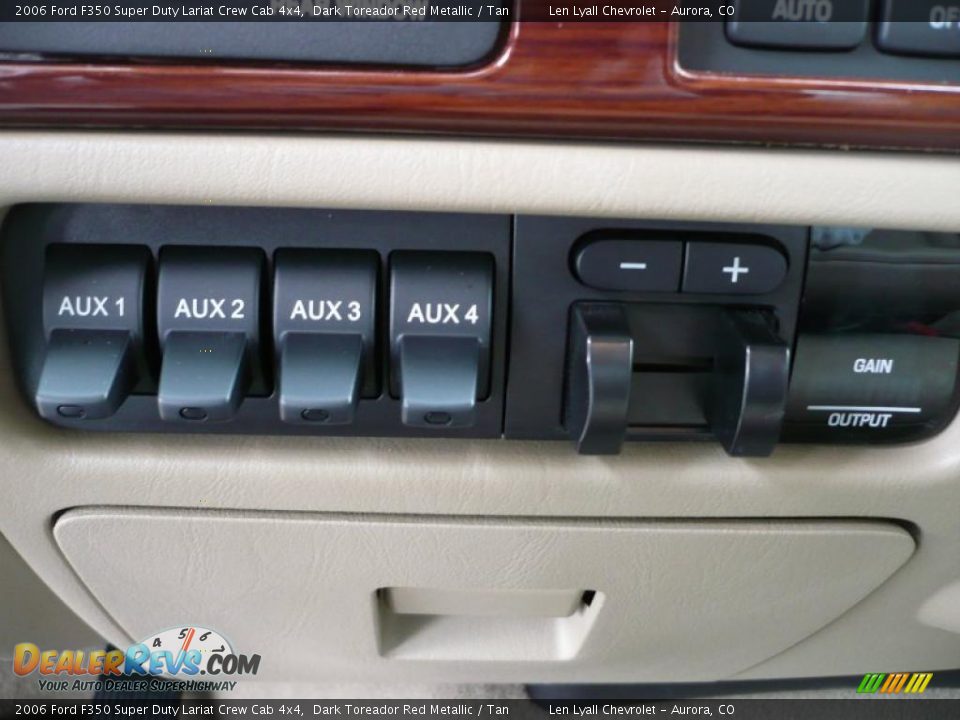 2006 Ford F350 Super Duty Lariat Crew Cab 4x4 Dark Toreador Red Metallic / Tan Photo #32