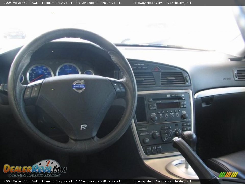 2005 Volvo S60 R AWD Titanium Gray Metallic / R Nordkap Black/Blue Metallic Photo #7
