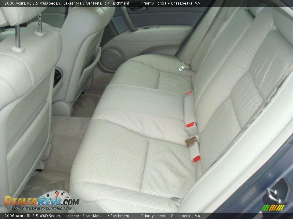 2006 Acura RL 3.5 AWD Sedan Lakeshore Silver Metallic / Parchment Photo #11