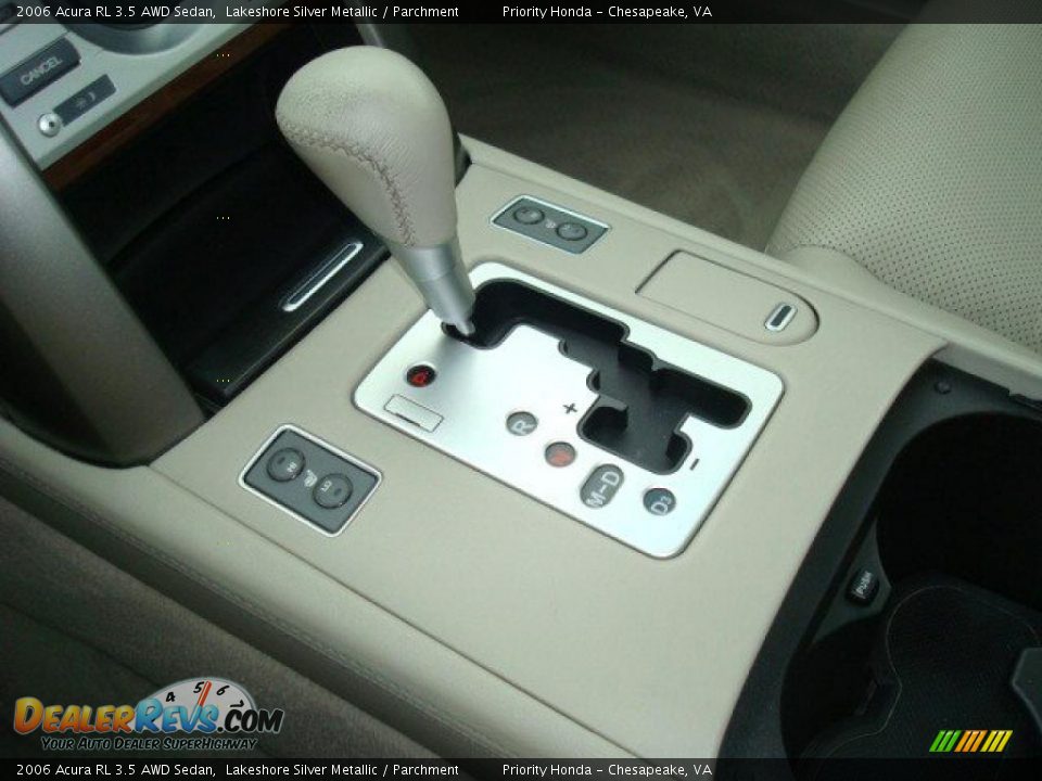 2006 Acura RL 3.5 AWD Sedan Lakeshore Silver Metallic / Parchment Photo #19