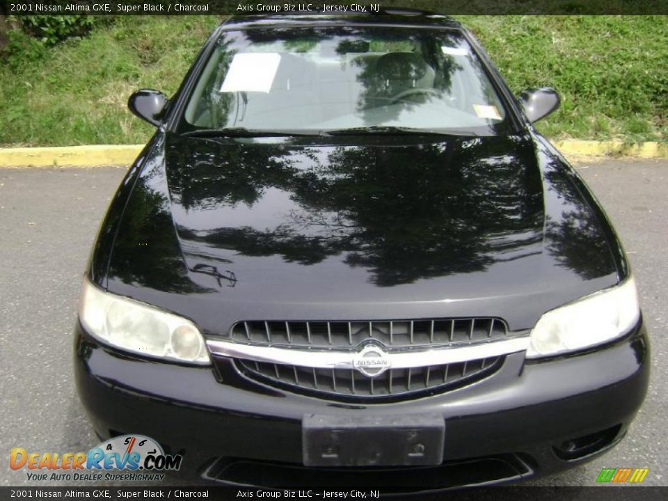 2001 Nissan Altima GXE Super Black / Charcoal Photo #5