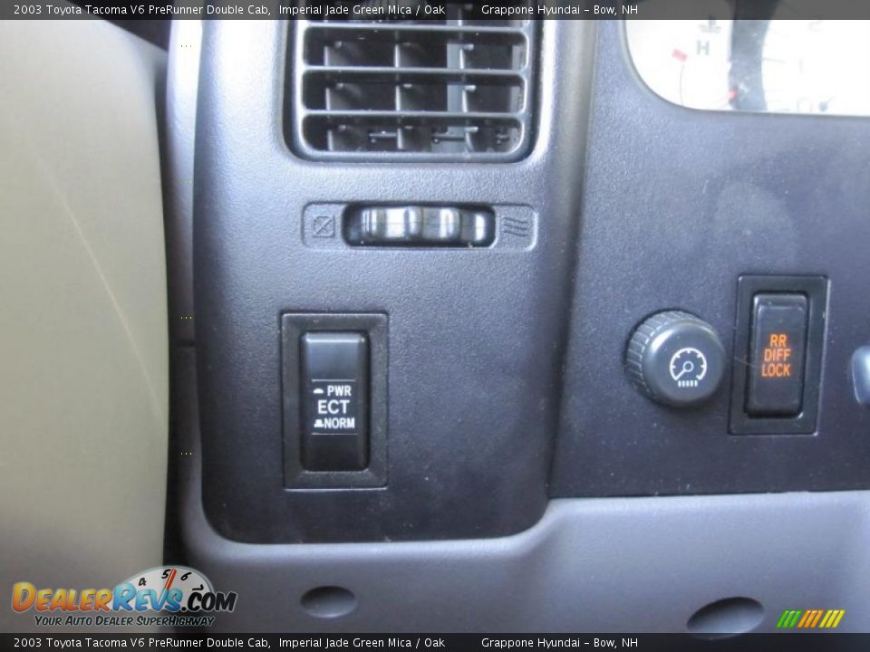 2003 Toyota Tacoma V6 PreRunner Double Cab Imperial Jade Green Mica / Oak Photo #11