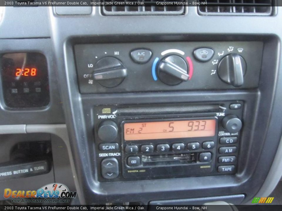 2003 Toyota Tacoma V6 PreRunner Double Cab Imperial Jade Green Mica / Oak Photo #12