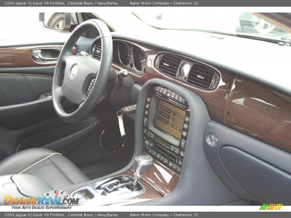 2009 Jaguar XJ Super V8 Portfolio Celestial Black / Navy/Barley Photo #12