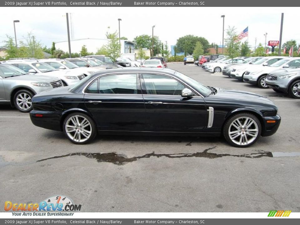 2009 Jaguar XJ Super V8 Portfolio Celestial Black / Navy/Barley Photo #16