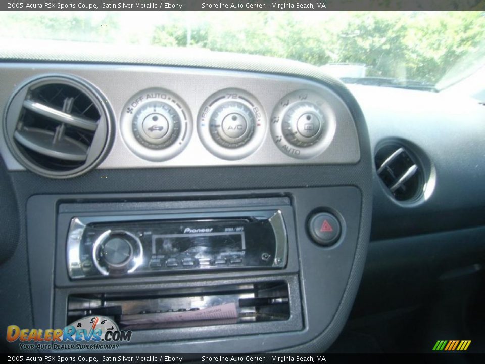 2005 Acura RSX Sports Coupe Satin Silver Metallic / Ebony Photo #17