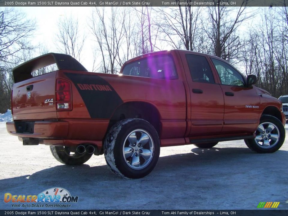 2005 Dodge Ram 1500 SLT Daytona Quad Cab 4x4 Go ManGo! / Dark Slate Gray Photo #4