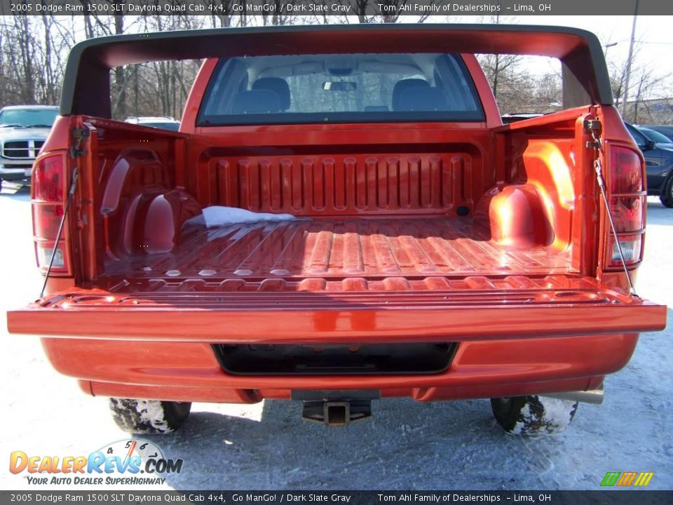 2005 Dodge Ram 1500 SLT Daytona Quad Cab 4x4 Go ManGo! / Dark Slate Gray Photo #7