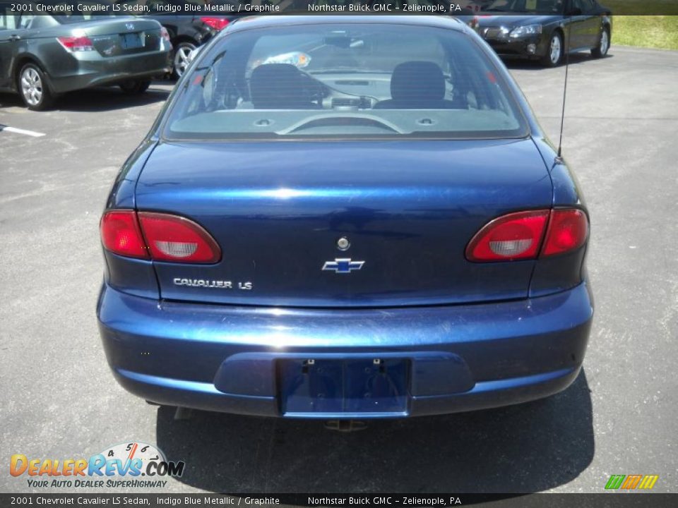 2001 Chevrolet Cavalier LS Sedan Indigo Blue Metallic / Graphite Photo #6