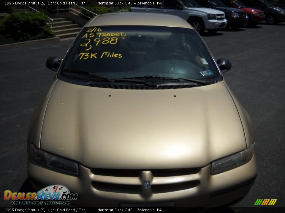 1996 Dodge Stratus ES Light Gold Pearl / Tan Photo #2