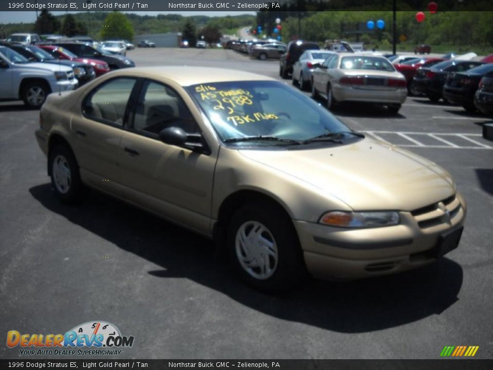 1996 Dodge Stratus ES Light Gold Pearl / Tan Photo #3