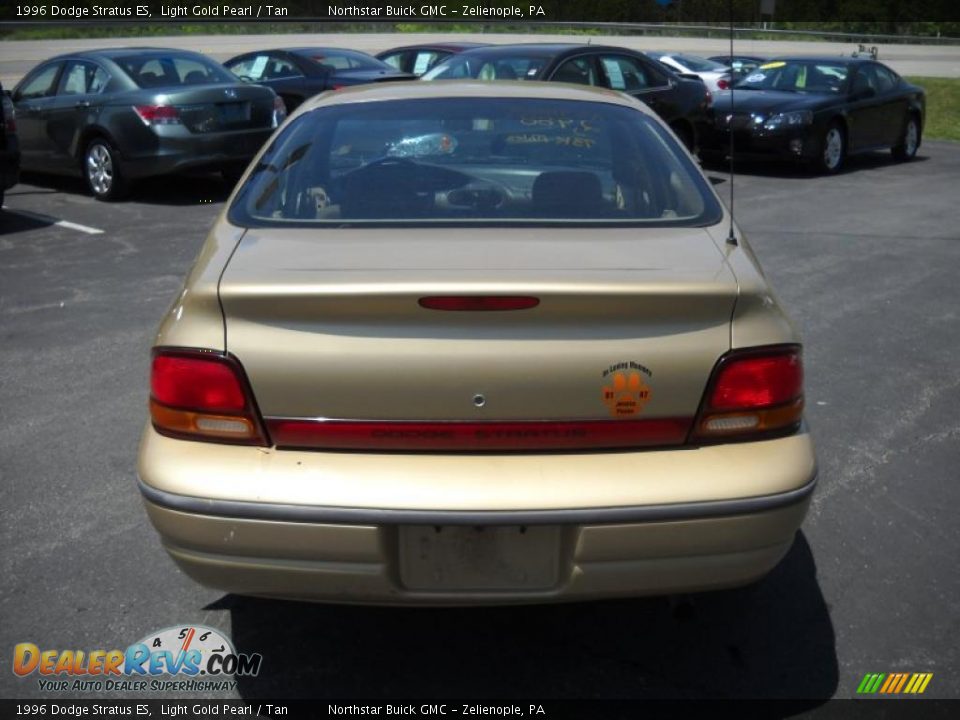 1996 Dodge Stratus ES Light Gold Pearl / Tan Photo #6