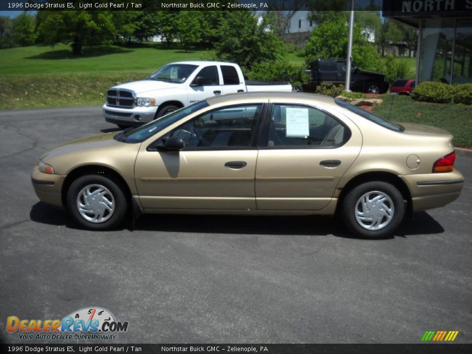 1996 Dodge Stratus ES Light Gold Pearl / Tan Photo #8