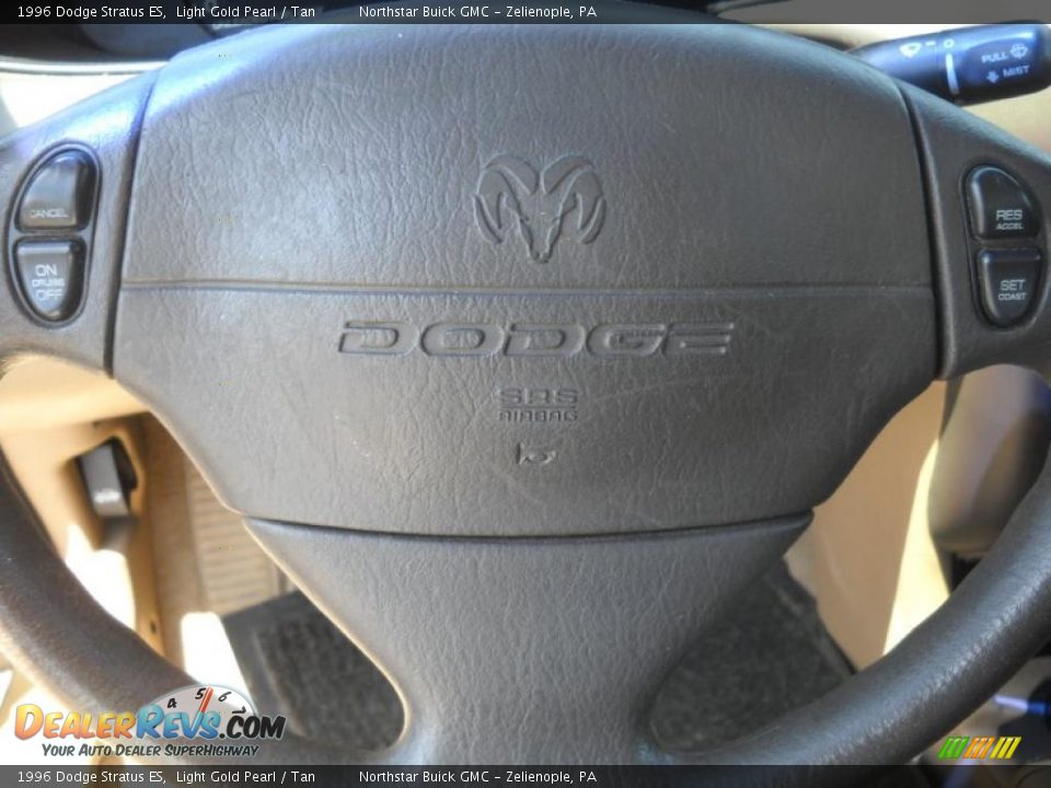 1996 Dodge Stratus ES Light Gold Pearl / Tan Photo #19