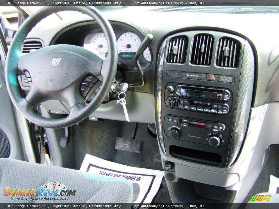 2006 Dodge Caravan SXT Bright Silver Metallic / Medium Slate Gray Photo #14