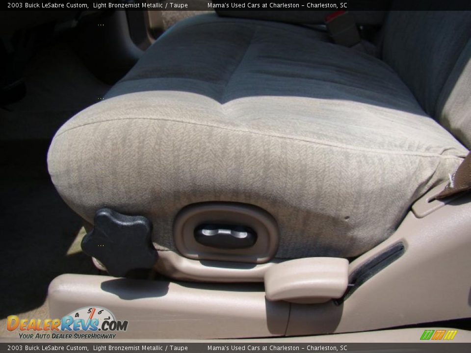 2003 Buick LeSabre Custom Light Bronzemist Metallic / Taupe Photo #10