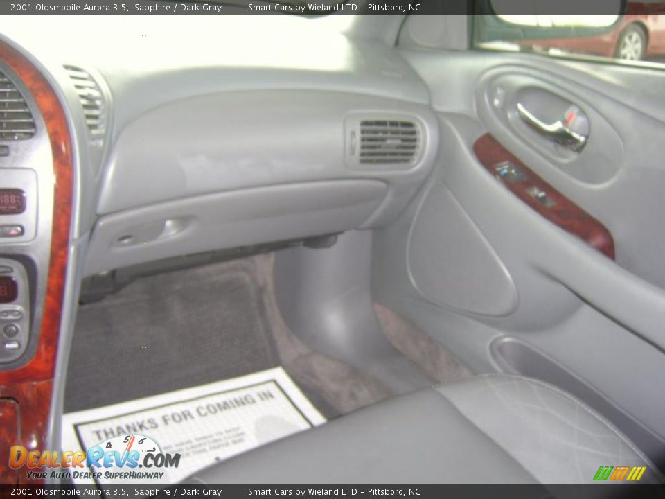 2001 Oldsmobile Aurora 3.5 Sapphire / Dark Gray Photo #10