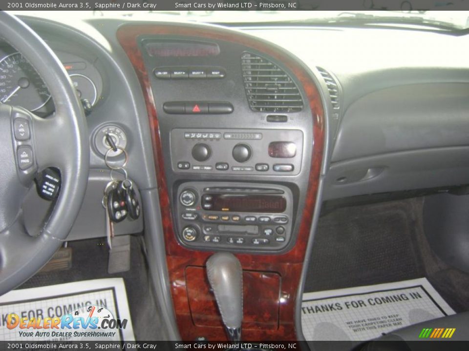 2001 Oldsmobile Aurora 3.5 Sapphire / Dark Gray Photo #11