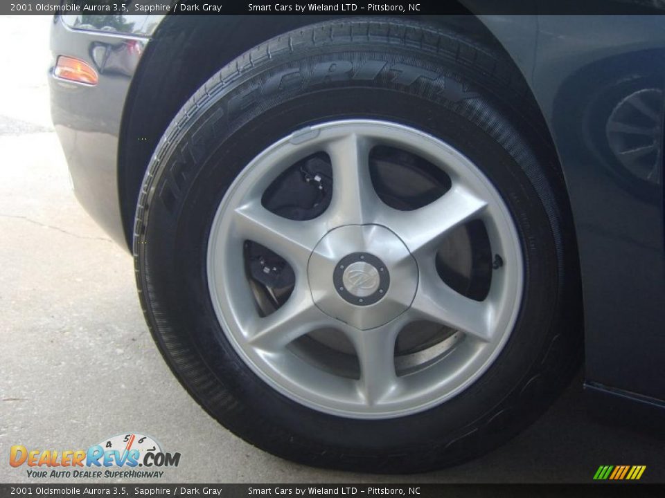 2001 Oldsmobile Aurora 3.5 Sapphire / Dark Gray Photo #16