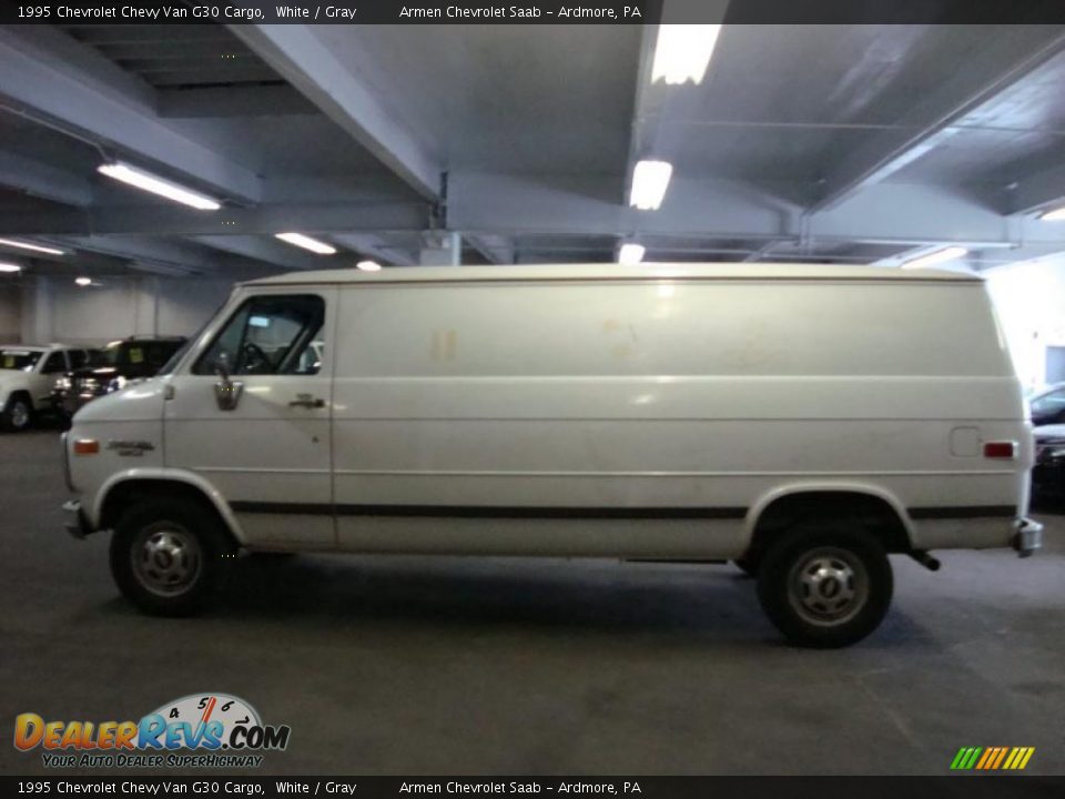 1995 Chevrolet Chevy Van G30 Cargo White / Gray Photo #10