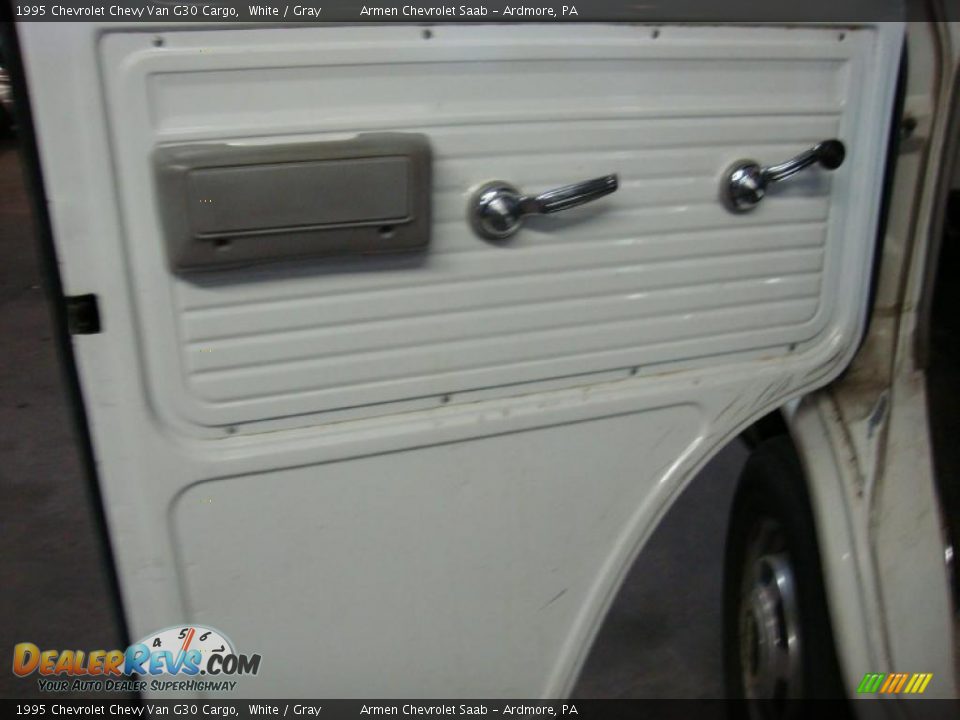 1995 Chevrolet Chevy Van G30 Cargo White / Gray Photo #13