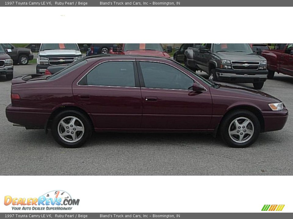 1997 Toyota Camry LE V6 Ruby Pearl / Beige Photo #2