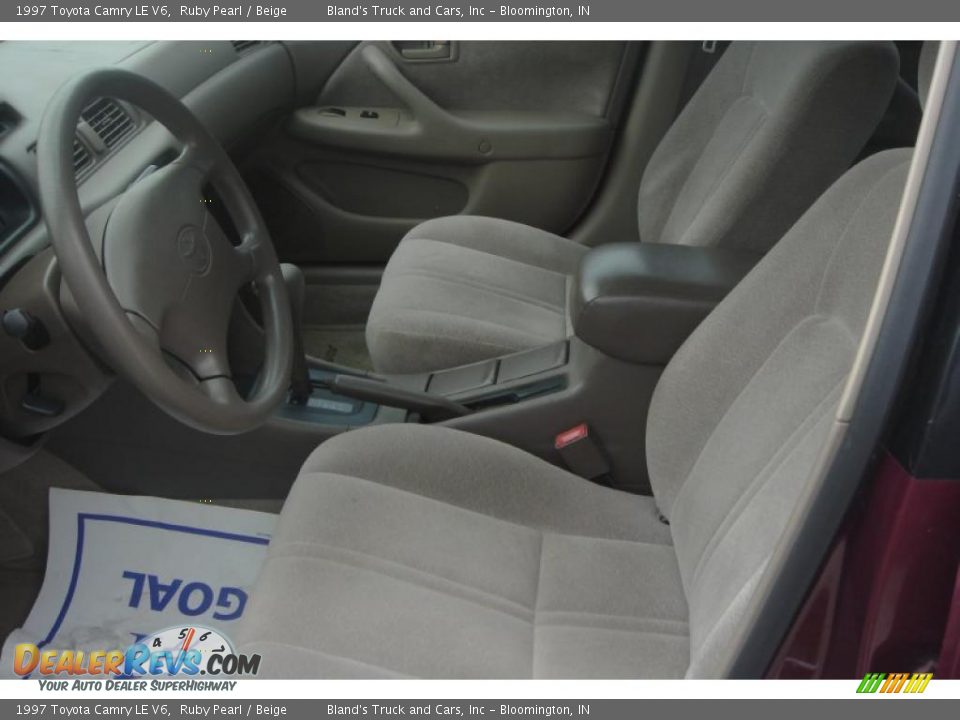 1997 Toyota Camry LE V6 Ruby Pearl / Beige Photo #18