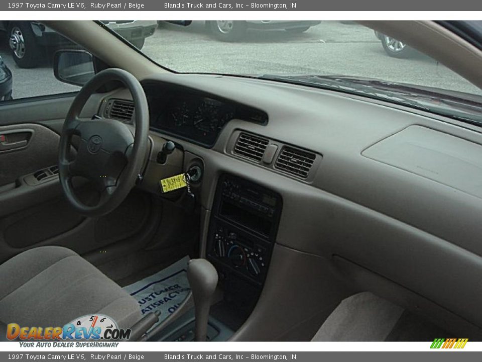 1997 Toyota Camry LE V6 Ruby Pearl / Beige Photo #36