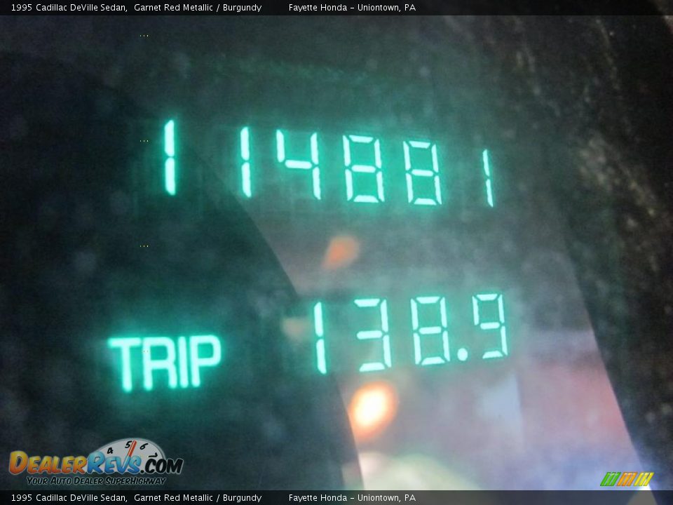 1995 Cadillac DeVille Sedan Garnet Red Metallic / Burgundy Photo #15